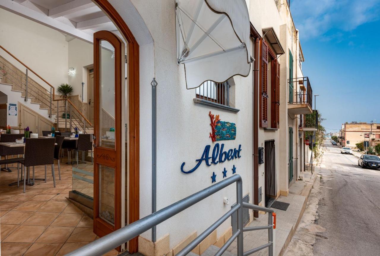 Albert Rooms & Breakfast San Vito Lo Capo Exteriör bild